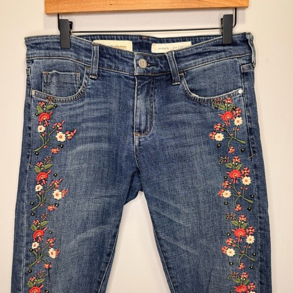 Anthropologie Pilcro and the Letterpress Hyphen Embroidered Relaxed Fit Jean 27 - Picture 4 of 16